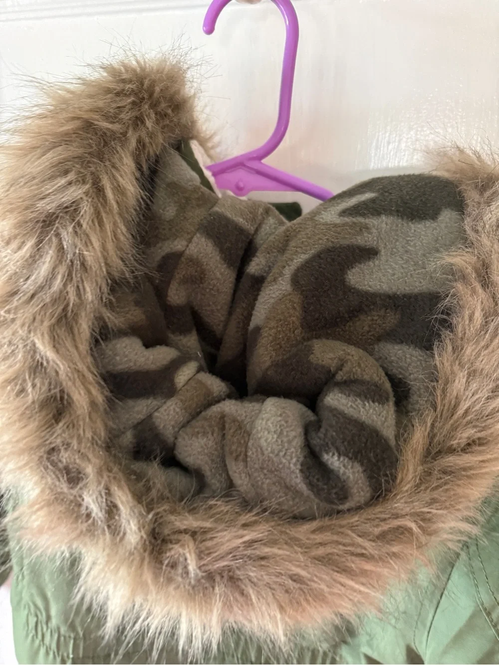 Carter's Olive Green Hooded Puffer Coat with Faux Fur Trim m size 5-6